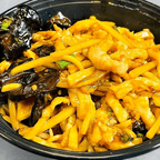 Best Spicy Garlic Sauce Chicken in Avon, CT